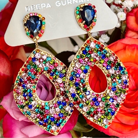 🌺🎉HP🎉🌺 NWT Deepa Gurnani Luxe Beaded Crystal Chandeliers - Picture 4 of 17